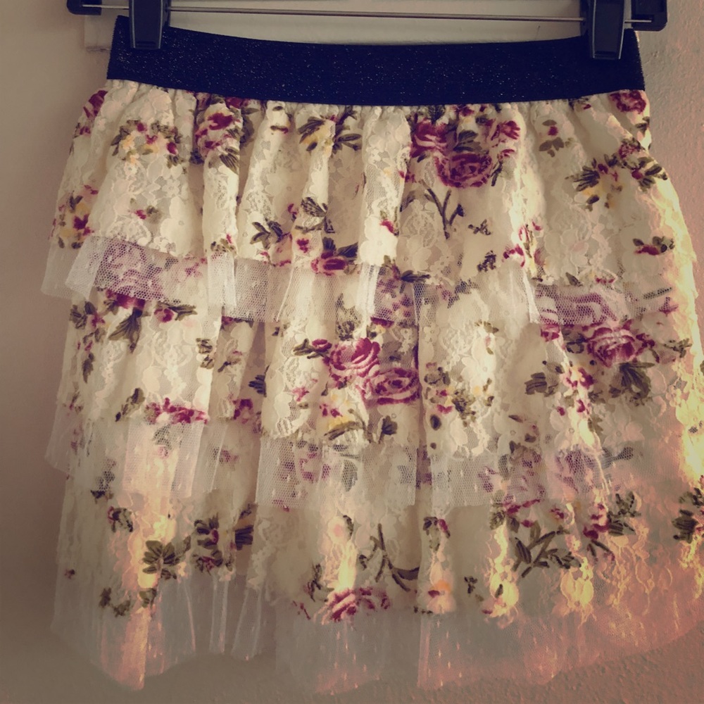 Ruffle skirt